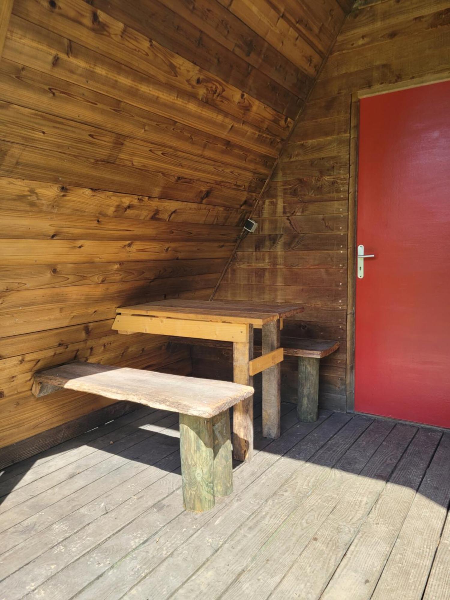 Camping Les Hirondelles Bourg-Sainte-Marie Екстер'єр фото