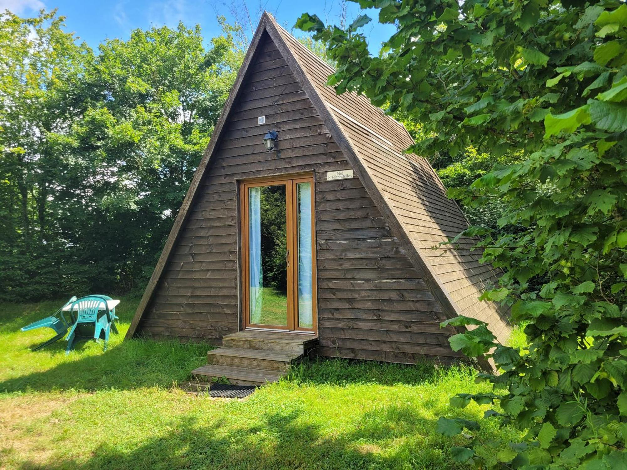 Camping Les Hirondelles Bourg-Sainte-Marie Екстер'єр фото