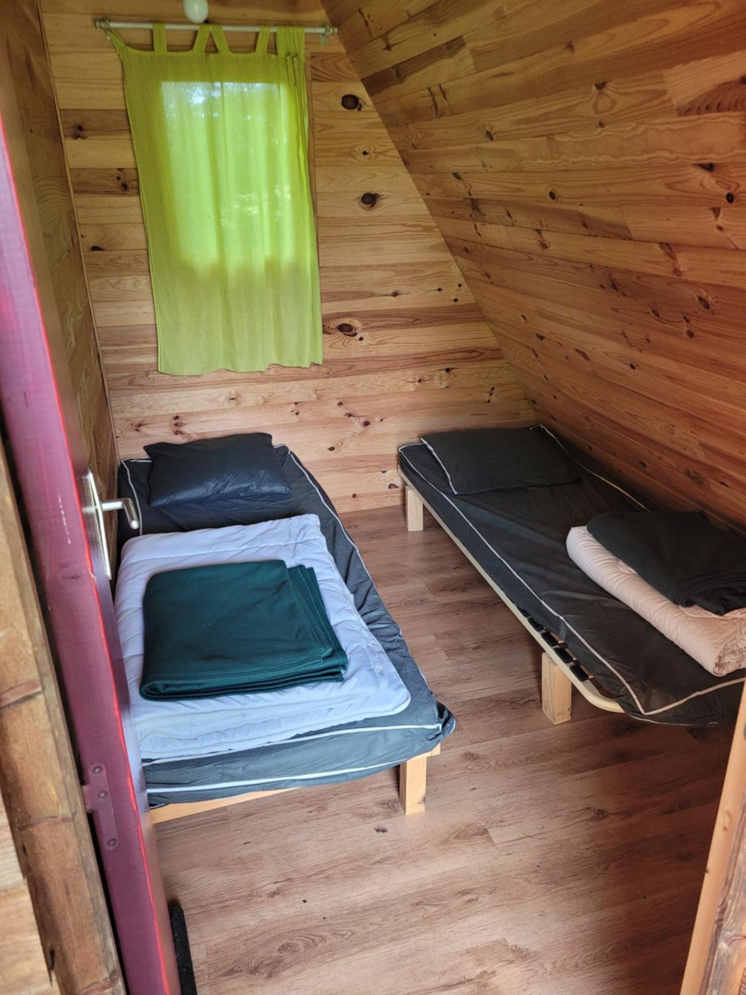 Camping Les Hirondelles Bourg-Sainte-Marie Екстер'єр фото
