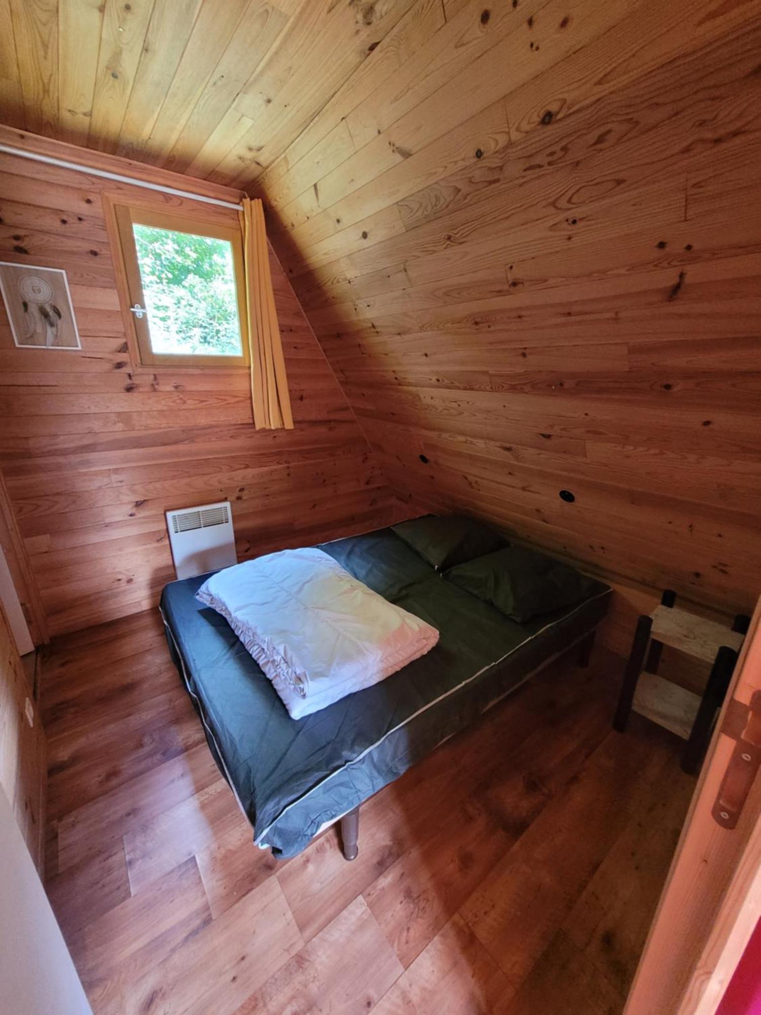 Camping Les Hirondelles Bourg-Sainte-Marie Екстер'єр фото
